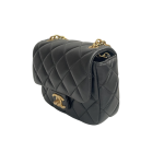 香奈儿经典口盖包